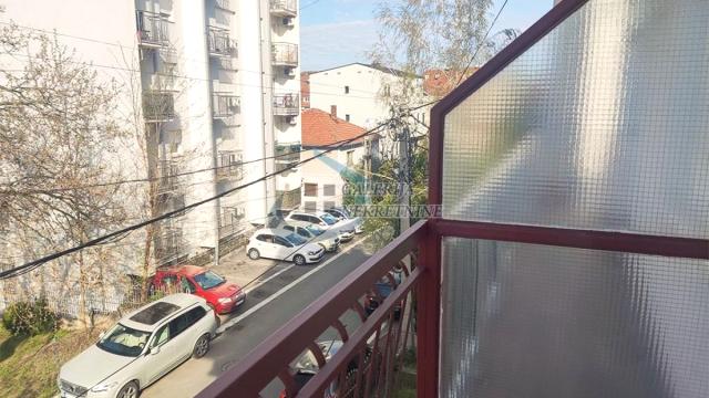 Stan, četvoroiposoban, Prodaja, 135m2, Filmski grad, Čukarica, Stevana Luburića