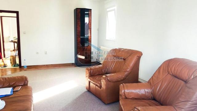 Stan, četvoroiposoban, Izdavanje, 135m2, Filmski grad, Čukarica, Stevana Luburića