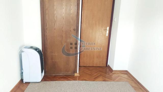 Stan, četvoroiposoban, Izdavanje, 135m2, Filmski grad, Čukarica, Stevana Luburića