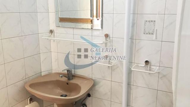 Stan, četvoroiposoban, Izdavanje, 135m2, Filmski grad, Čukarica, Stevana Luburića