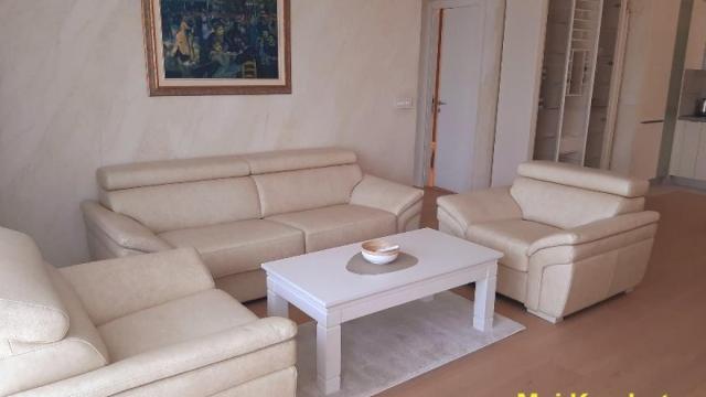 Stan, četvorosoban, Izdavanje, 121m2, Beograd na vodi, Savski venac, Luke Ćelovića Trebinjca