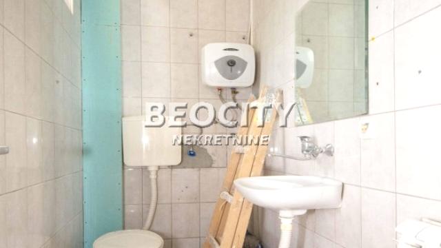 Poslovni prostor, Jednosoban, Izdavanje, 120m2, Batajnica, Zemun, Carice Jelene