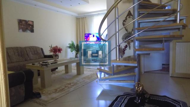 Kuća, Prodaja, 230m2, Gloždak, Gradska lokacija, Paraćin