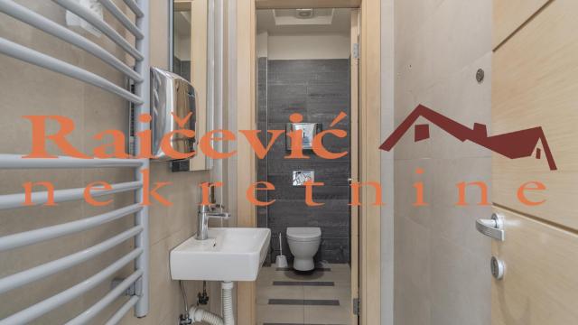 Poslovni prostor, Petosoban, Izdavanje, 183m2, Centar, Savski venac, Brankova