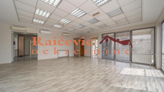 Poslovni prostor, Petosoban, Izdavanje, 183m2, Centar, Savski venac, Brankova