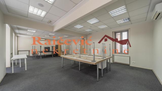 Poslovni prostor, Petosoban, Izdavanje, 216m2, Centar, Savski venac, Brankova