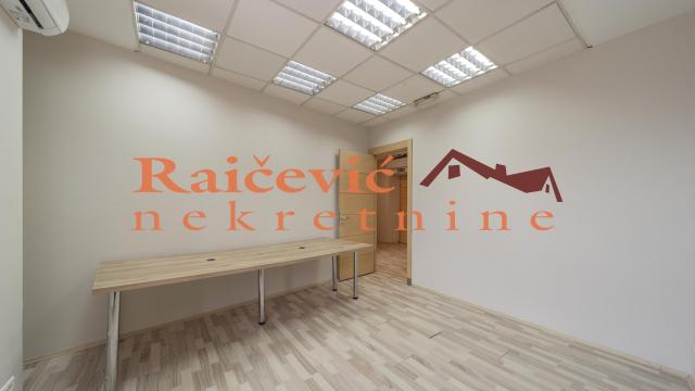 Poslovni prostor, Petosoban, Izdavanje, 216m2, Centar, Savski venac, Brankova