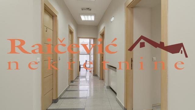 Poslovni prostor, Petosoban, Izdavanje, 216m2, Centar, Savski venac, Brankova