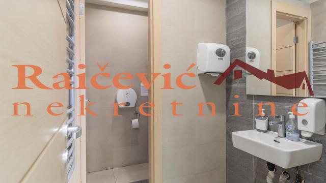 Poslovni prostor, Petosoban, Izdavanje, 216m2, Centar, Savski venac, Brankova