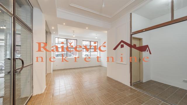 Poslovni prostor, Dvosoban, Prodaja, 49m2, Voždovac, Kumodraska
