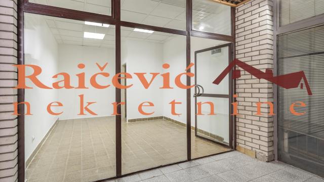 Poslovni prostor, Dvosoban, Prodaja, 49m2, Voždovac, Kumodraska