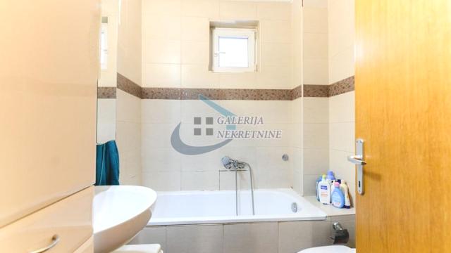 Stan, Trosoban, Prodaja, 70m2, Lekino brdo, Voždovac, Banjalučka