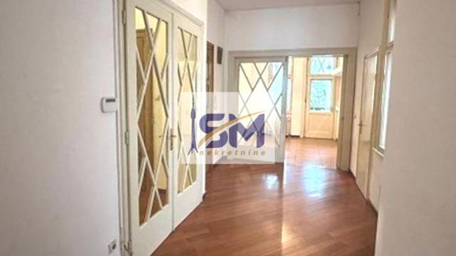 Stan, Izdavanje, 305m2, Krunska, Vračar, Mileševska