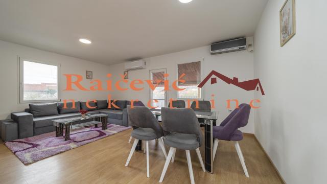 Stan, Troiposoban, Izdavanje, 117m2, Medaković 1, Voždovac, Sinjska