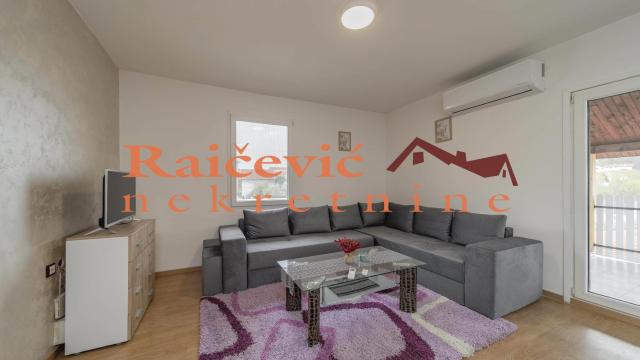 Stan, Troiposoban, Izdavanje, 117m2, Medaković 1, Voždovac, Sinjska