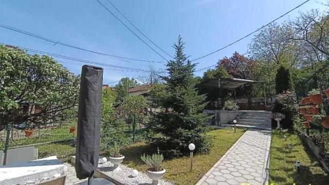 Kuća, Trosoban, Prodaja, 97m2, Kanarevo brdo, Rakovica, Beograd