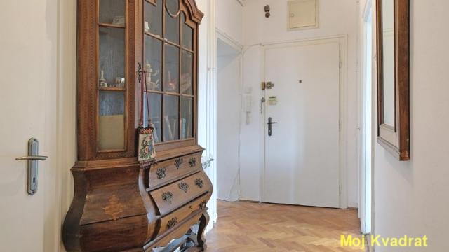 Stan, Dvosoban, Prodaja, 55m2, Kalenić pijaca, Vračar, Mileševska