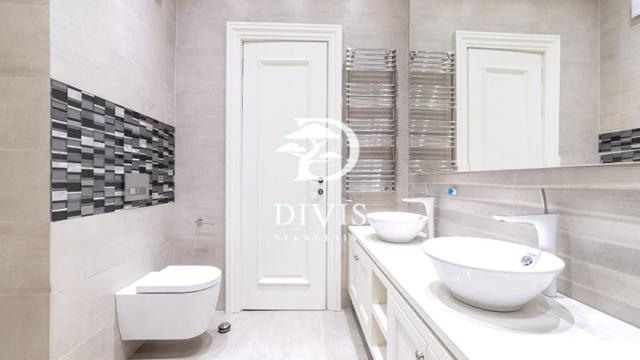 Stan, četvorosoban, Prodaja, 152m2, Hram svetog Save, Vračar, Nebojšina