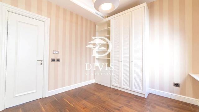 Stan, četvorosoban, Prodaja, 152m2, Hram svetog Save, Vračar, Nebojšina