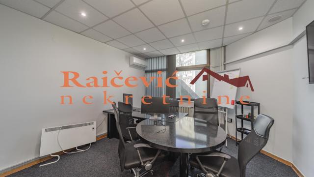 Poslovni prostor, Prodaja, 315m2, Banovo brdo, Čukarica, Pozeska