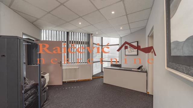 Poslovni prostor, Prodaja, 315m2, Banovo brdo, Čukarica, Pozeska