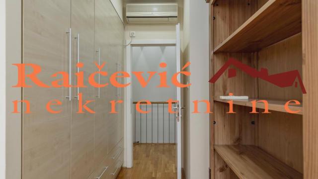 Stan, četvorosoban, Prodaja, 160m2, Djeram pijaca, Zvezdara, Djevdjelijska