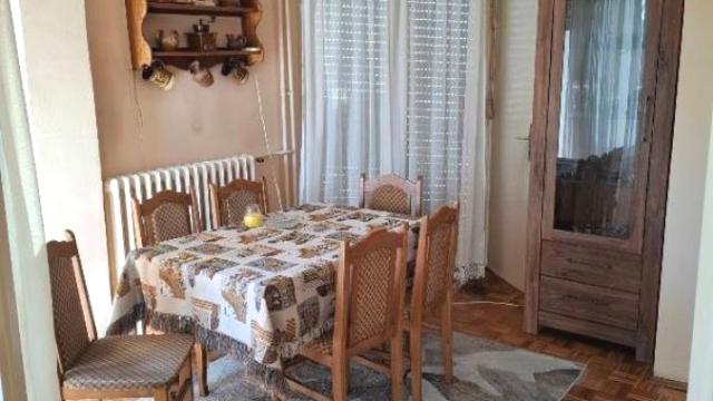 Stan, Troiposoban, Prodaja, 90m2, Crveni krst, Vračar, Nikole Stefanovića