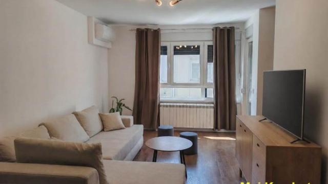 Stan, Dvosoban, Izdavanje, 66m2, Gornji grad, Zemun, Banatska