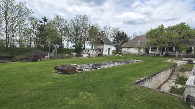 Kuća, Trosoban, Prodaja, 190m2, Stanišić, Okolno mesto, Sombor