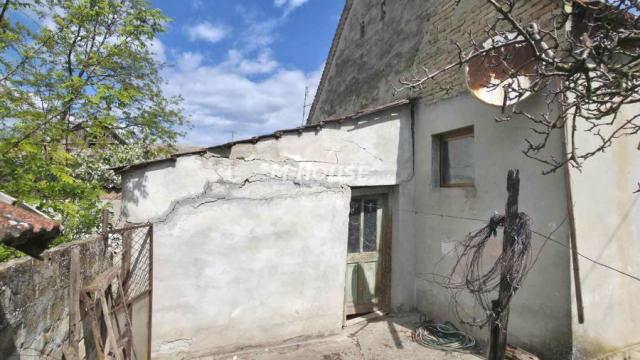 Kuća, Petosoban, Prodaja, 263m2, Stanišić, Okolno mesto, Sombor