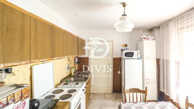 Stan, Trosoban, Prodaja, 85m2, Strahinjića Bana