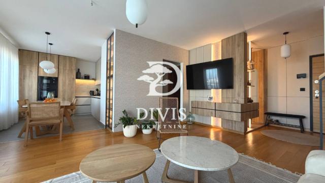 Stan, četvorosoban, Prodaja, 115m2, Cara Dušana