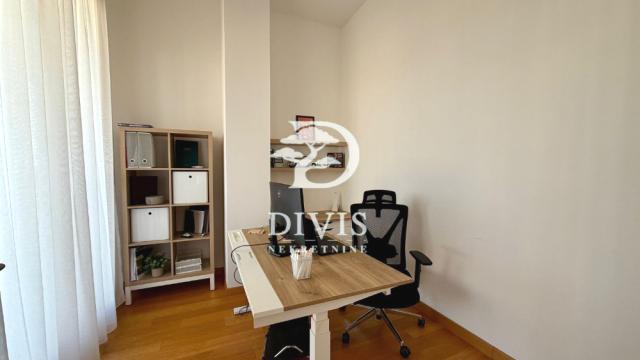 Stan, četvorosoban, Prodaja, 115m2, Cara Dušana