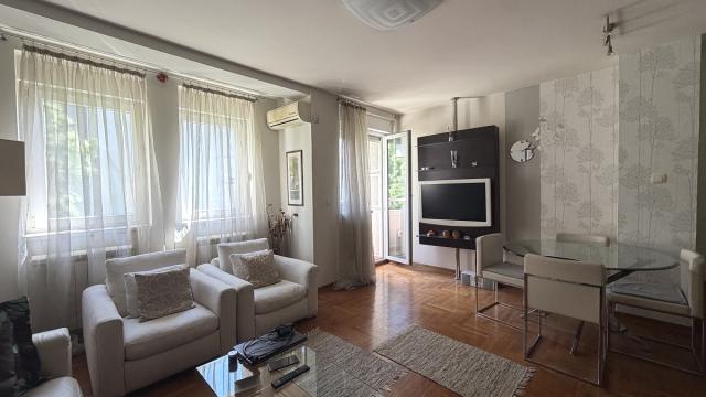 Stan, Trosoban, Izdavanje, 66m2, Knez Miletina