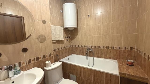 Stan, Trosoban, Izdavanje, 66m2, Knez Miletina