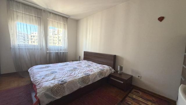 Stan, Trosoban, Izdavanje, 66m2, Knez Miletina