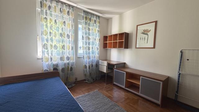 Stan, Trosoban, Izdavanje, 66m2, Knez Miletina