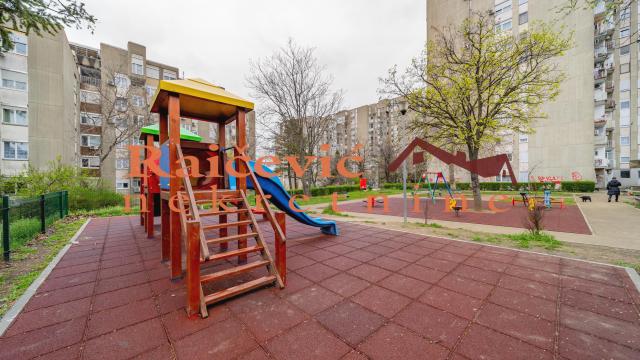 Stan, Garsonjera, Prodaja, 26m2, Julino brdo, Čukarica, Porucnika Spasica i Masere