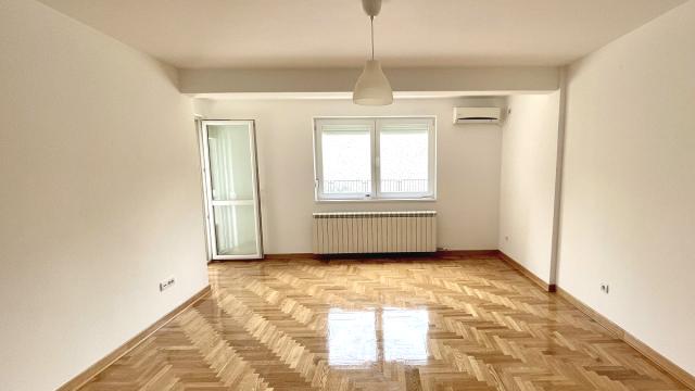 Stan, četvorosoban, Prodaja, 72m2, Ljube Nedića