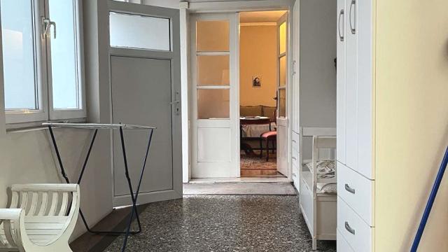 Kuća, Trosoban, Prodaja, 181m2, Ugrinovačka