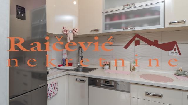 Stan, Dvoiposoban, Prodaja, 68m2, Gornji grad, Zemun, Dragana Rakica