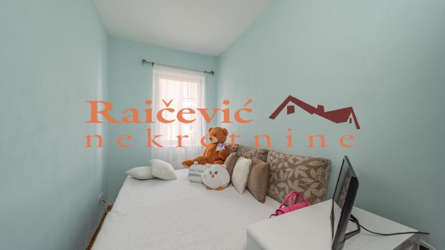 Stan, Dvoiposoban, Prodaja, 68m2, Gornji grad, Zemun, Dragana Rakica