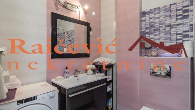 Stan, Dvoiposoban, Prodaja, 68m2, Gornji grad, Zemun, Dragana Rakica