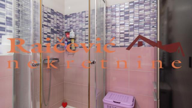 Stan, Dvoiposoban, Prodaja, 68m2, Gornji grad, Zemun, Dragana Rakica