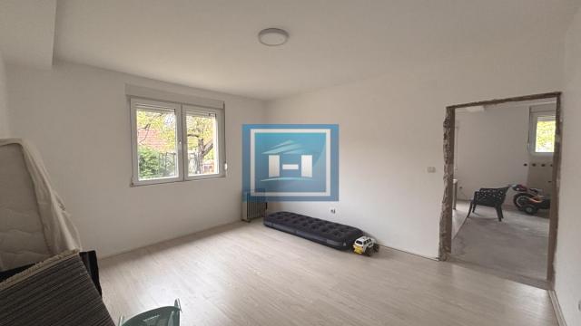 Kuća, Dvosoban, Prodaja, 89m2, Centar, Gradska lokacija, Jagodina