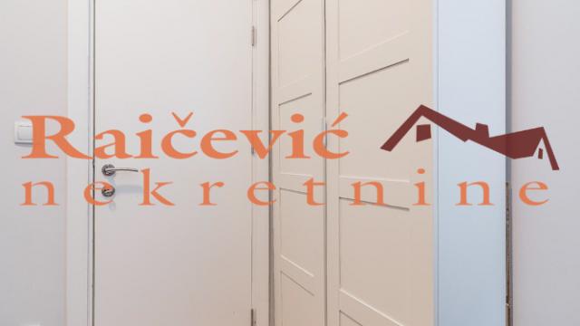 Poslovni prostor, Dvoiposoban, Izdavanje, 65m2, Centar, Stari grad, Dragoslava Jovanovica