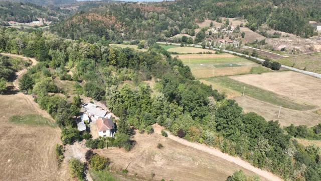 Kuća, Petosoban i veći, Prodaja, 130m2, Dići, Okolno mesto, Dici
