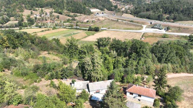 Kuća, Petosoban i veći, Prodaja, 130m2, Dići, Okolno mesto, Dici