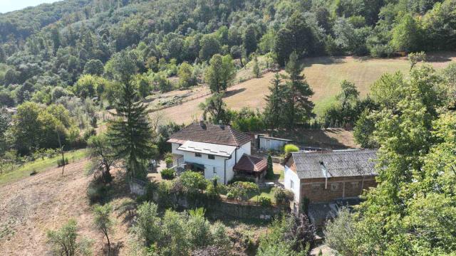 Kuća, Petosoban i veći, Prodaja, 130m2, Dići, Okolno mesto, Dici