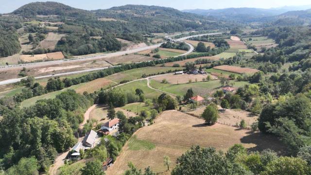 Kuća, Petosoban i veći, Prodaja, 130m2, Dići, Okolno mesto, Dici